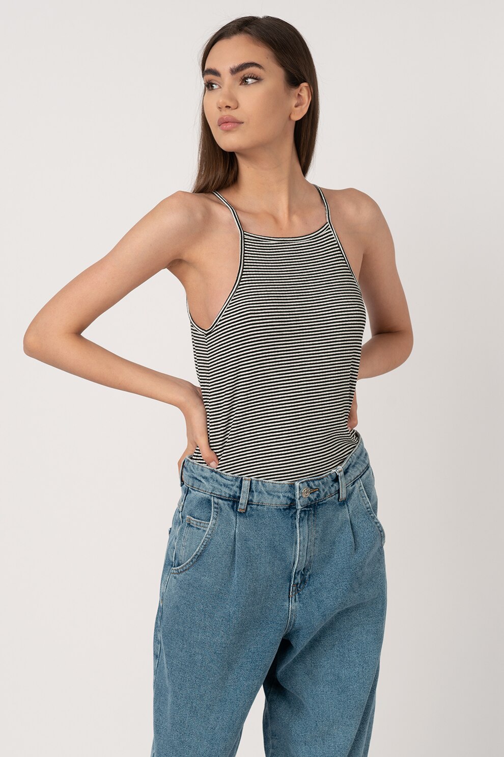 Tricou alb cu dungi negre fotbal decathlon – Cea mai bună selecție online