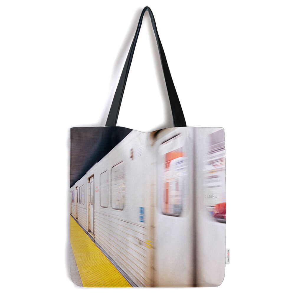 La statia de metrou eroii revolutiei – Cumpărați online