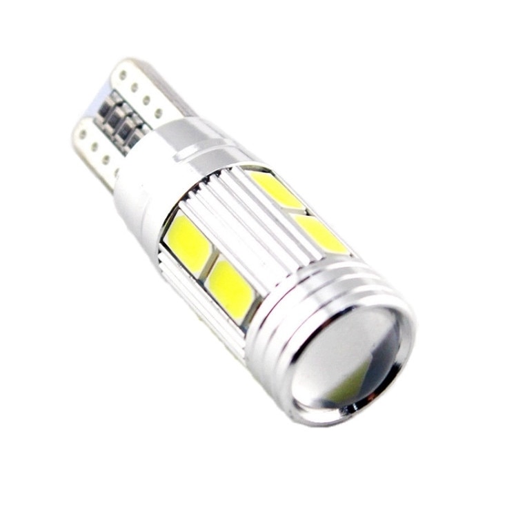 auriol lupa pe masa cu led