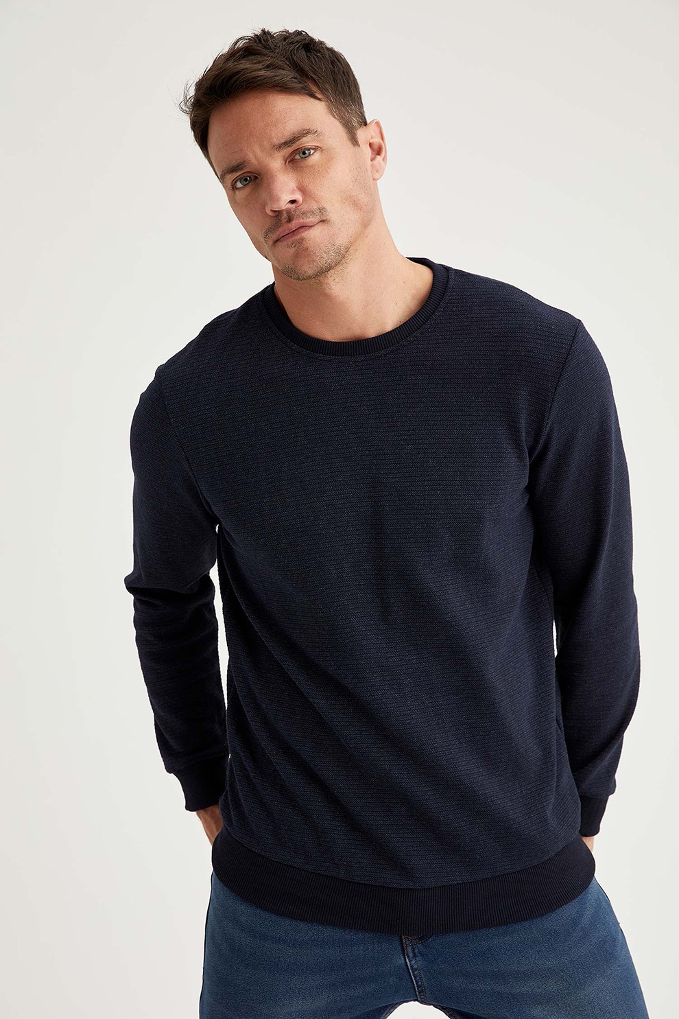 Bluza pe gat barbati zara