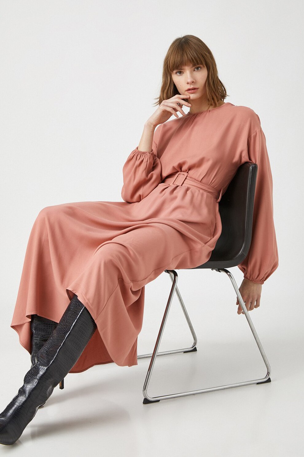 Rochie roz cu curea neagra zara
